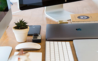 爱游戏大厅-伊朗队中场贝尔特拉在巴黎奥运会上展现出强大的进攻组织能力，伊朗拉什特