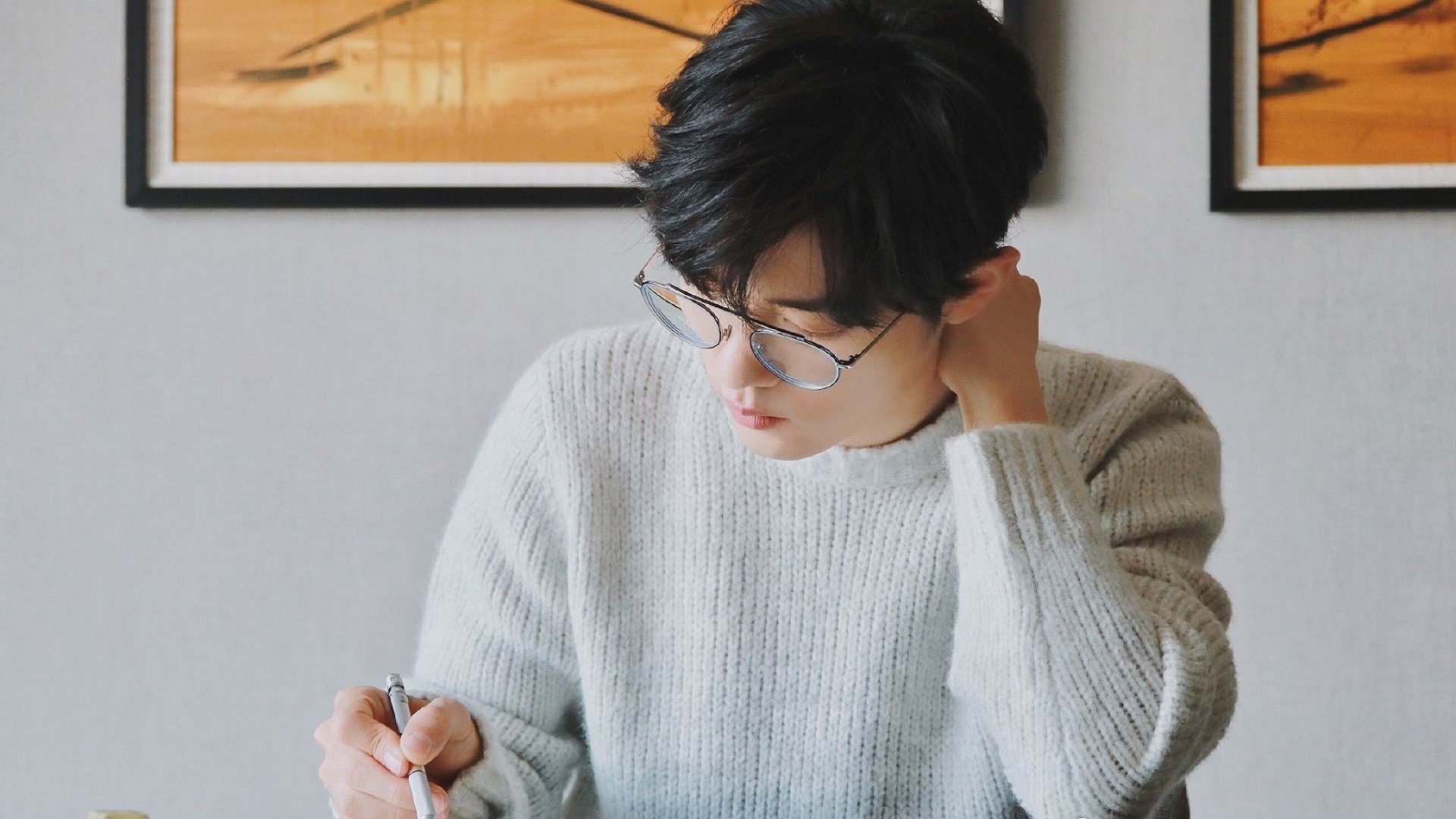 AYX体育-对阵德国开局失利，首战70–102告负，高芙个人简历