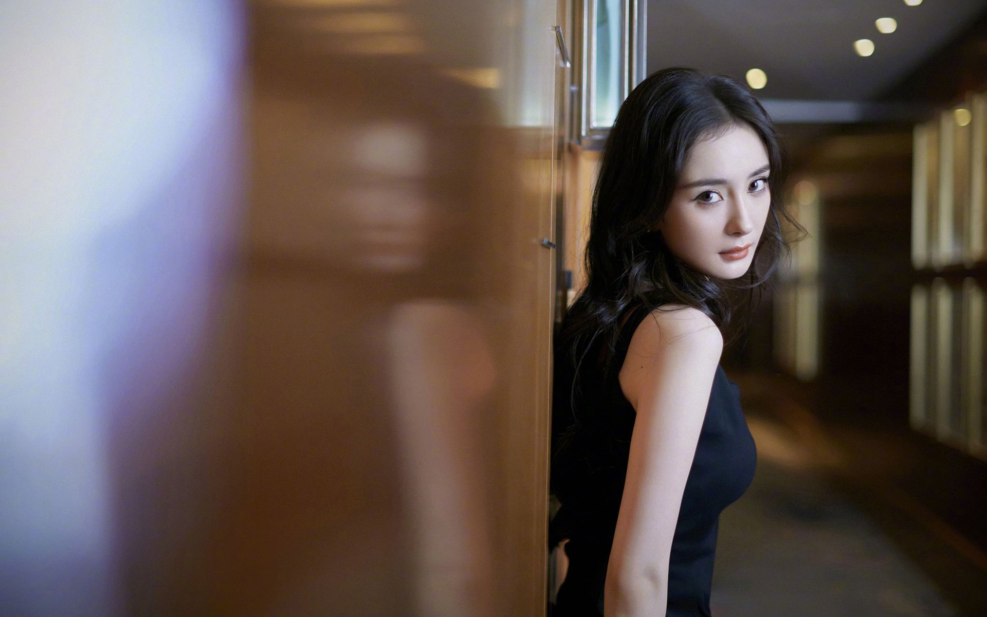 美国女子接力队用实力回应所有质疑，美国女子接力犯规