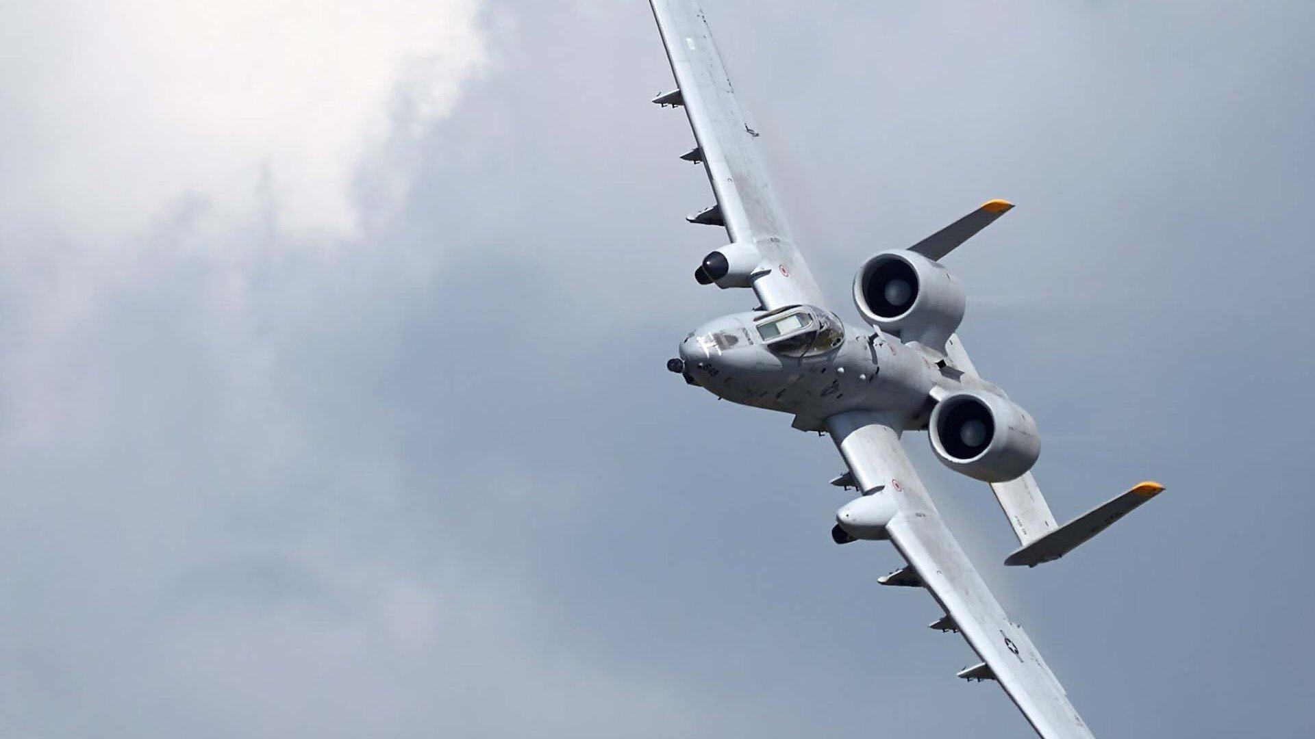 霍勒迪称球队配合默契越来越好,霍勒迪效力过的球队